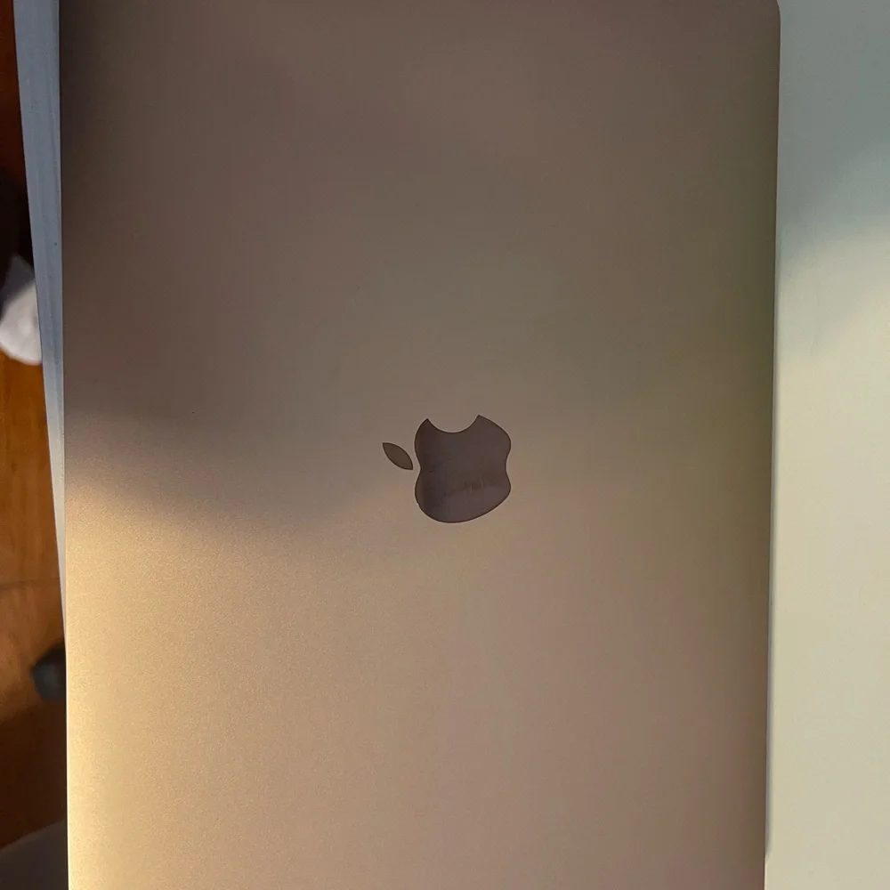 Apple MacBook Air m1 13in 2020 gold 256gb
